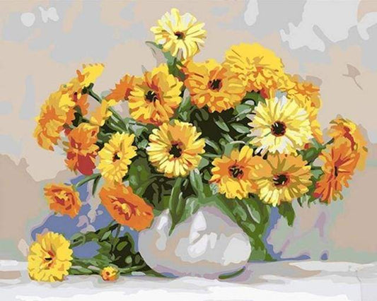 Gule Blomster i Hvid Vase – Præmie Mal Efter Tal Kit - Denmark